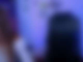 Live cam show with lisa-dark - Ball Sucking on googirlz
