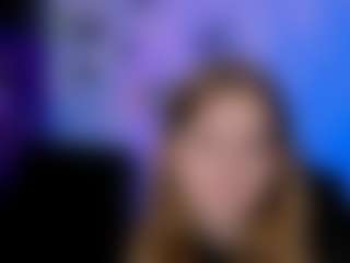 Live cam show with lisa-dark - Average on Dare Cams