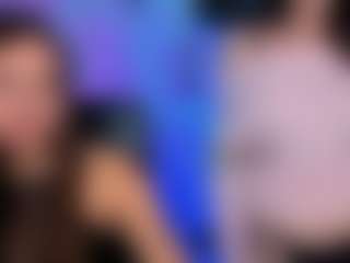 Live cam show with lisa-dark - Fingers on Camsoda