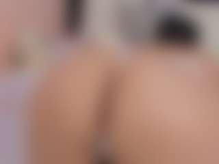 sara-mia's Live Sex Cam Show