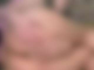 Elma's Live Sex Cam Show