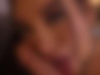 Lyra Bellini's Live Sex Cam Show