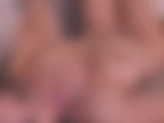 Live cam show with Lyra Bellini - Asshole on Strip Flash - Live Sex Shows