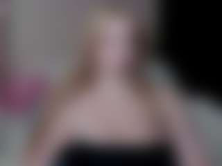Live cam show with Michelle - Normal on Dolls Live