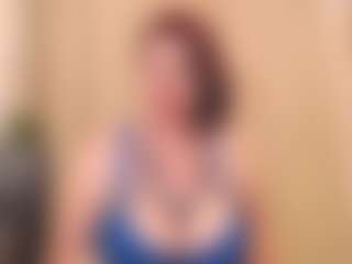 AlinaBoobs MILF webcam performer live streaming
