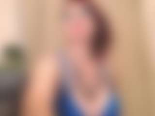 AlinaBoobs MILF webcam performer live streaming