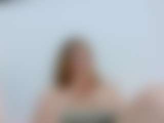 Live cam show with Biancka - Moaning on Camsoda
