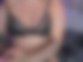 Live cam show with Emmy - Butt Plug on hrnylive.com