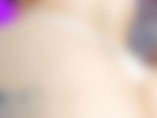Live cam show with Emmy - Big Tits on Uber Horny