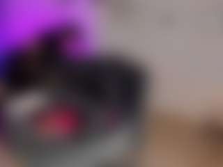 Emmy's Live Sex Cam Show