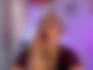 Live cam show with Eva - Hairy Armpits on Fling VIP Chat