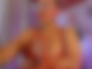 Live cam show with Eva - Hairy Armpits on SquirtSoMuch
