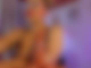 Live cam show with Eva - Hairy Armpits on livesuperchat.net