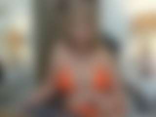Live cam show with alana-johnson0 - Granny Squirt on Hubzter Live