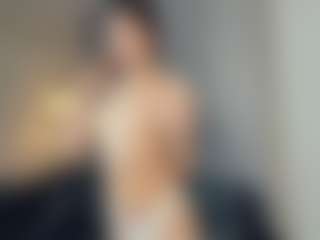 Live cam show with Beedream - Blue Eyes on Milfs Live