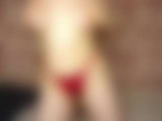 Live cam show with Hild - Camel Toe on Camsoda