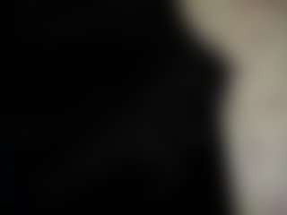 Live cam show with Hild - Lesbian on Dolls Live