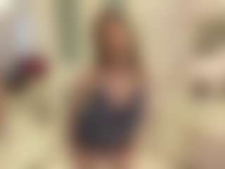 Live cam show with Hild - Slave on SquirtSoMuch