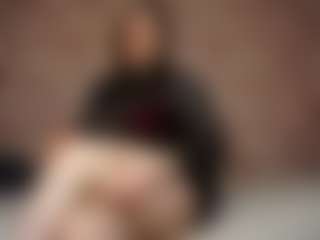 Live cam show with Hild - Bdsm Young Adult on TeamSkeetLive
