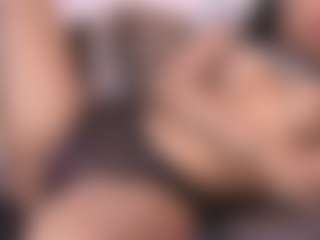 Live cam show with DollLoren26 - Ohmibod on Latina Girls