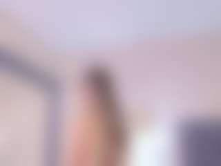 ZoeWillis's Live Sex Cam Show
