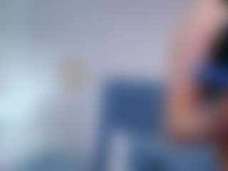 Live cam show with ZoeWillis - Spanking on AdultVida.com