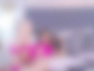 Live cam show with ZoeWillis - Flashing on sexytreat.net