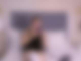 ZoeWillis's Live Sex Cam Show