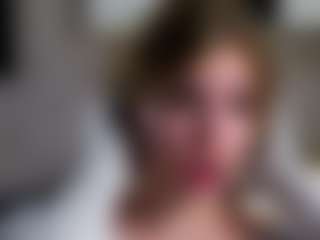 Live cam show with Melody - HD on liverealitysex.com
