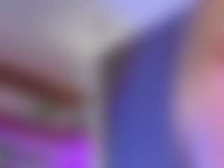 Live cam show with AlyshaHermenau - Flirt on fuklive.com