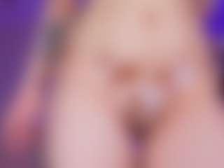 Live cam show with AlyshaHermenau - Flirt on slutload