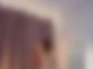 Live cam show with AlyshaHermenau - Smart on Hubzter Live