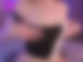 Live cam show with AlyshaHermenau - Underwear on hotwifechat.live