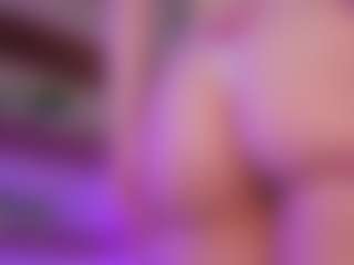 Live cam show with AlyshaHermenau - Flirt White on UwU Esports | united states