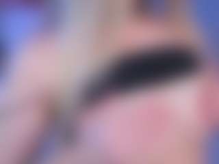 Live cam show with AlyshaHermenau - Smart on Lustler