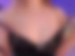 Live cam show with AlyshaHermenau - Gray Eyes on Camsoda