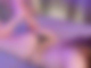 Live cam show with AlyshaHermenau - Tight on madthumbs