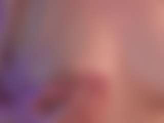 Live cam show with AlyshaHermenau - Smart on Camsoda