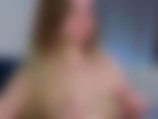 Live cam show with AlyshaHermenau - Game on Strip Flash - Live Sex Shows