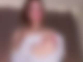 Live cam show with AlyshaHermenau - Smart on Latina Girls