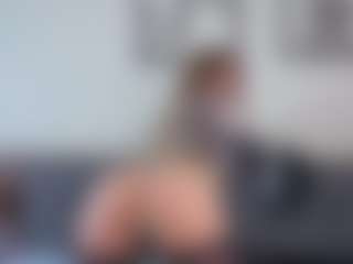 Live cam show with AlyshaHermenau - Normal on Camsoda
