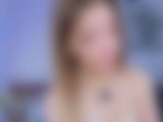 Show de cam en vivo con AlyshaHermenau - Game en Camsoda