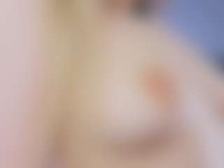 Live cam show with AlyshaHermenau - Slap on Camsoda