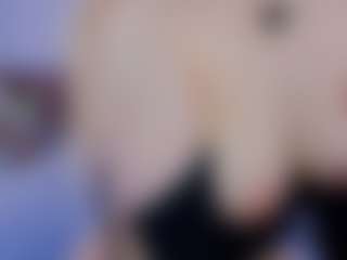 Live cam show with AlyshaHermenau - Tight on Camsoda