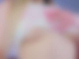 Live cam show with AlyshaHermenau - Game on TottyGirls