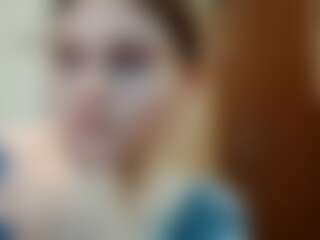Live cam show with DorineCarruthers - Foreign on Fit Hotties