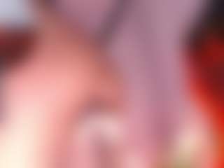 Live cam show with KiaraApolo - Public on Milfs Live