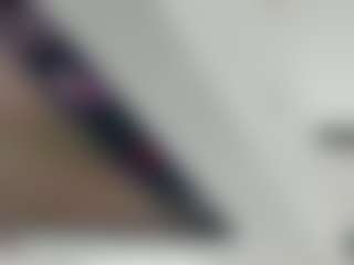Live cam show with Rafaelle - Black on hrnylive.com
