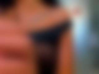 Live cam show with Rafaelle - Black Amateur on Camming Site