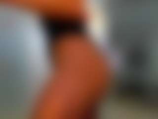 Live cam show with Rafaelle - Ebony Amateur on sexylive.show